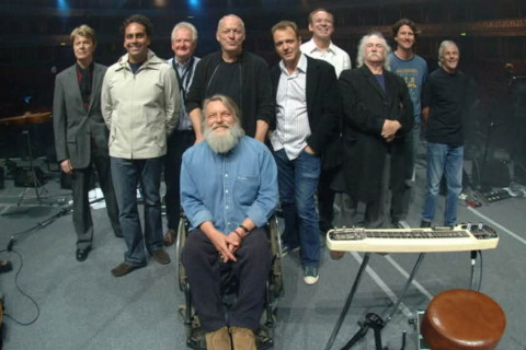 La muerte de Dick Parry continúa provocando homenajes dentro del mundo de la música.