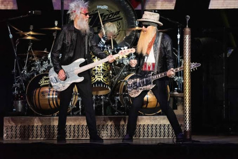 ZZ Top regresa al escenario por primera vez desde la muerte de su histórico baterista Frank Beard