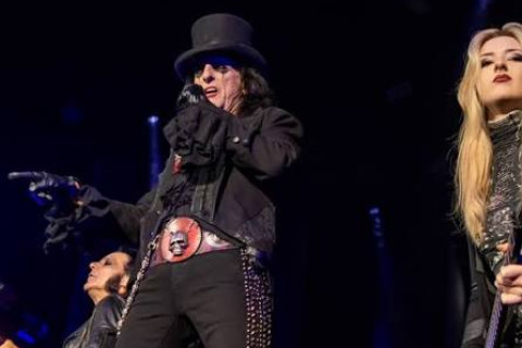 Alice Cooper arma un cartel de lujo: Dee Snider, Lzzy Hale, Joe Hottinger y John 5 se suman al “Christmas Pudding” 2026