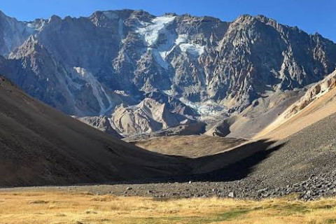 Parque Andino Juncal: El renacido refugio de pumas y guanacos que hoy se ve amenazado por la minería