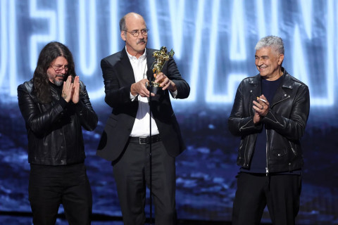 Nirvana recibe el premio MTV Video Vanguard, pero sin actuación en directo (Ver Video)