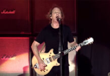 Guitarrista de AC/DC internado en Argentina